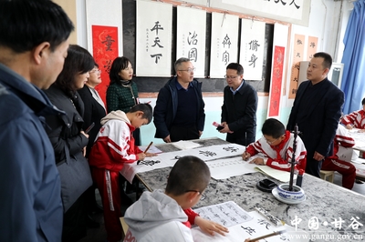 市教育局联合市教科所及市直学校教研员教师赴甘谷县开展文化教育交流活动